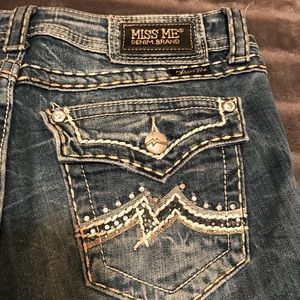 Woman’s Miss Me Jeans